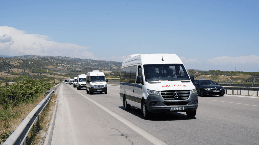 araç süren söförler