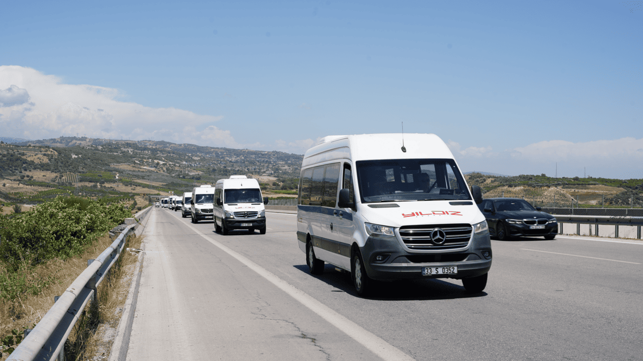 araç süren söförler